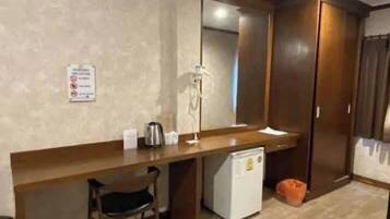 Quarto casal básico | Wi-Fi de cortesia