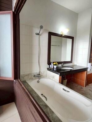 Superior Double Room | Desk, free WiFi