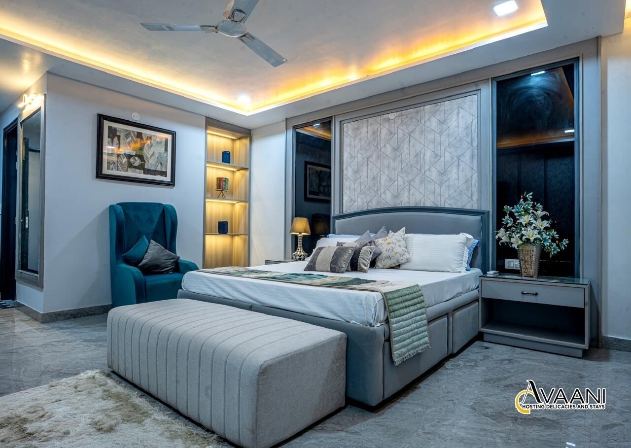 5 bedrooms, WiFi, bed sheets