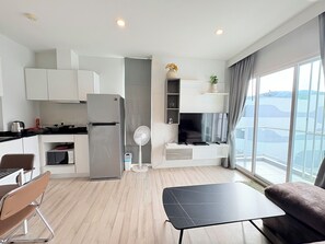 Interior - 2-bedroom apartment in a condominium closest too central festival mall (Wichit)