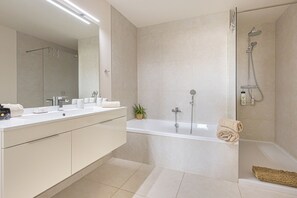 Family Apartment, Multiple Bedrooms, 2 Bathrooms (Lotus Jardinana Paradise) | Bathroom | Separate bathtub and shower, hair dryer, towels, soap - Lotus Jardinana Paradise (Mijas)
