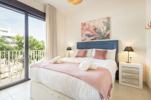 Family Apartment, Multiple Bedrooms, 2 Bathrooms (Lotus Jardinana Paradise) | 2 bedrooms, laptop workspace, iron/ironing board, free WiFi - Lotus Jardinana Paradise (Mijas)