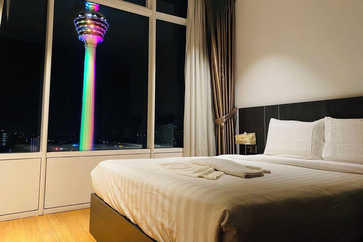 Desk, laptop workspace, soundproofing, iron/ironing board