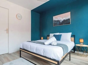 3 Schlafzimmer, Reisekinderbett, WLAN, Bettwäsche