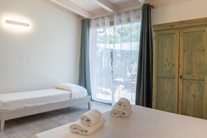 Iron/ironing board, cots/infant beds, free WiFi, bed sheets - Residence with swimming pool near Alghero (Alghero)