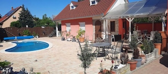 Dog-friendly vacation apartment at Lake Balaton/Balatonboglar for 4 persons