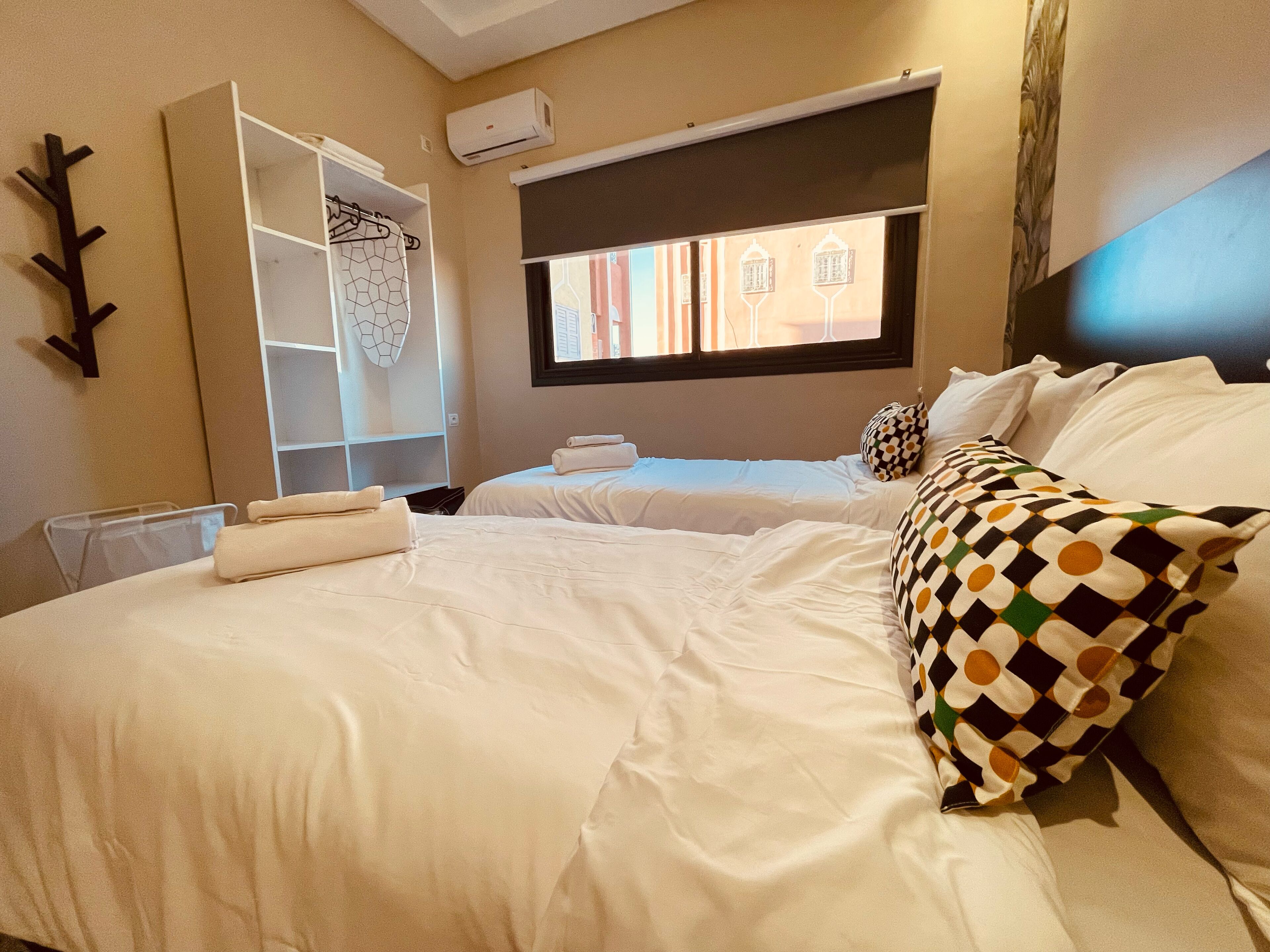 Iron/ironing board, free WiFi