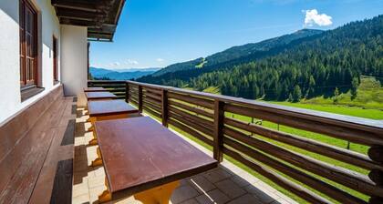 Stadlalm Cozy self-catering hut at the foot of the Hochkönig