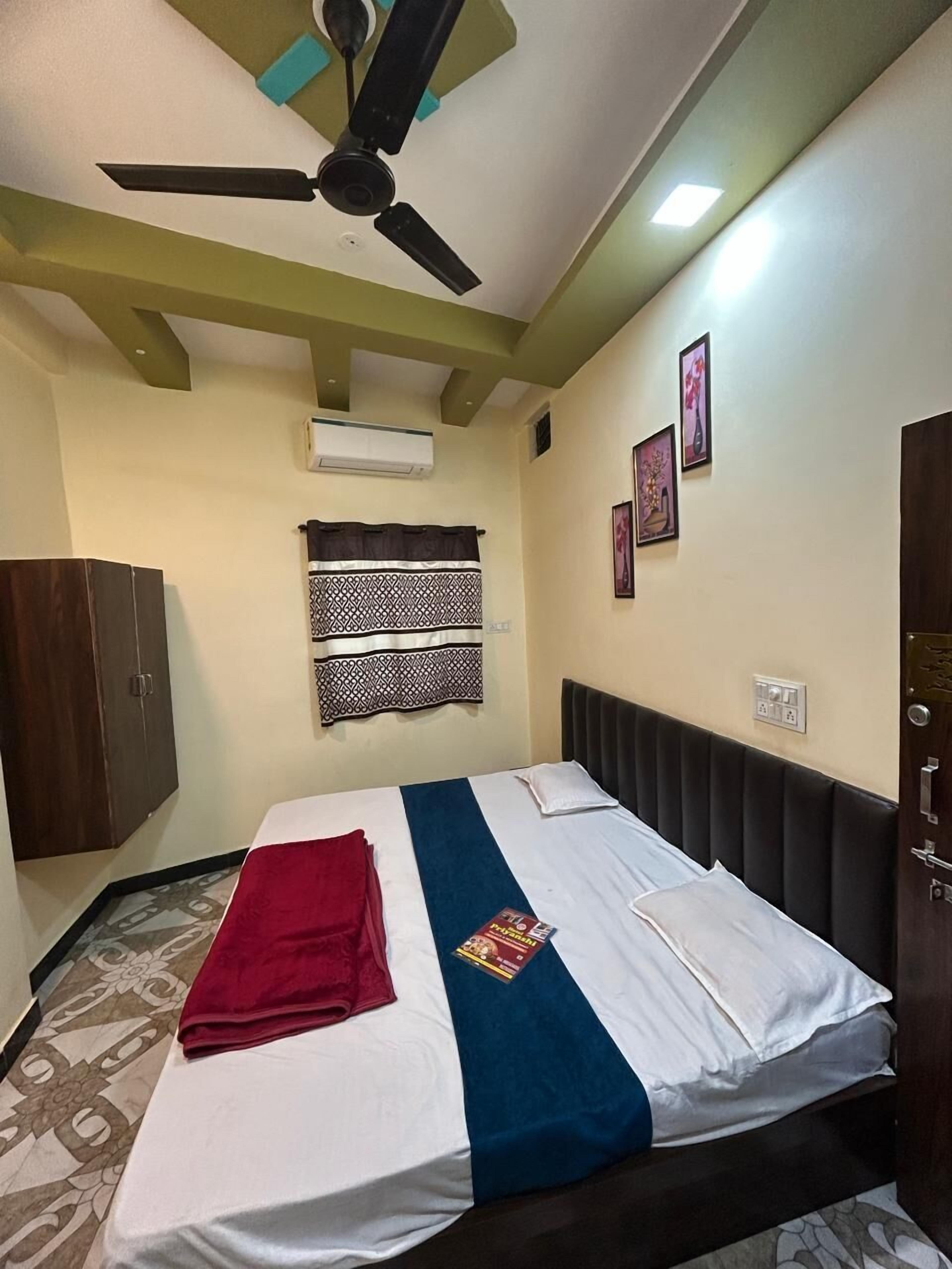 Deluxe Room | Desk, laptop workspace, free WiFi