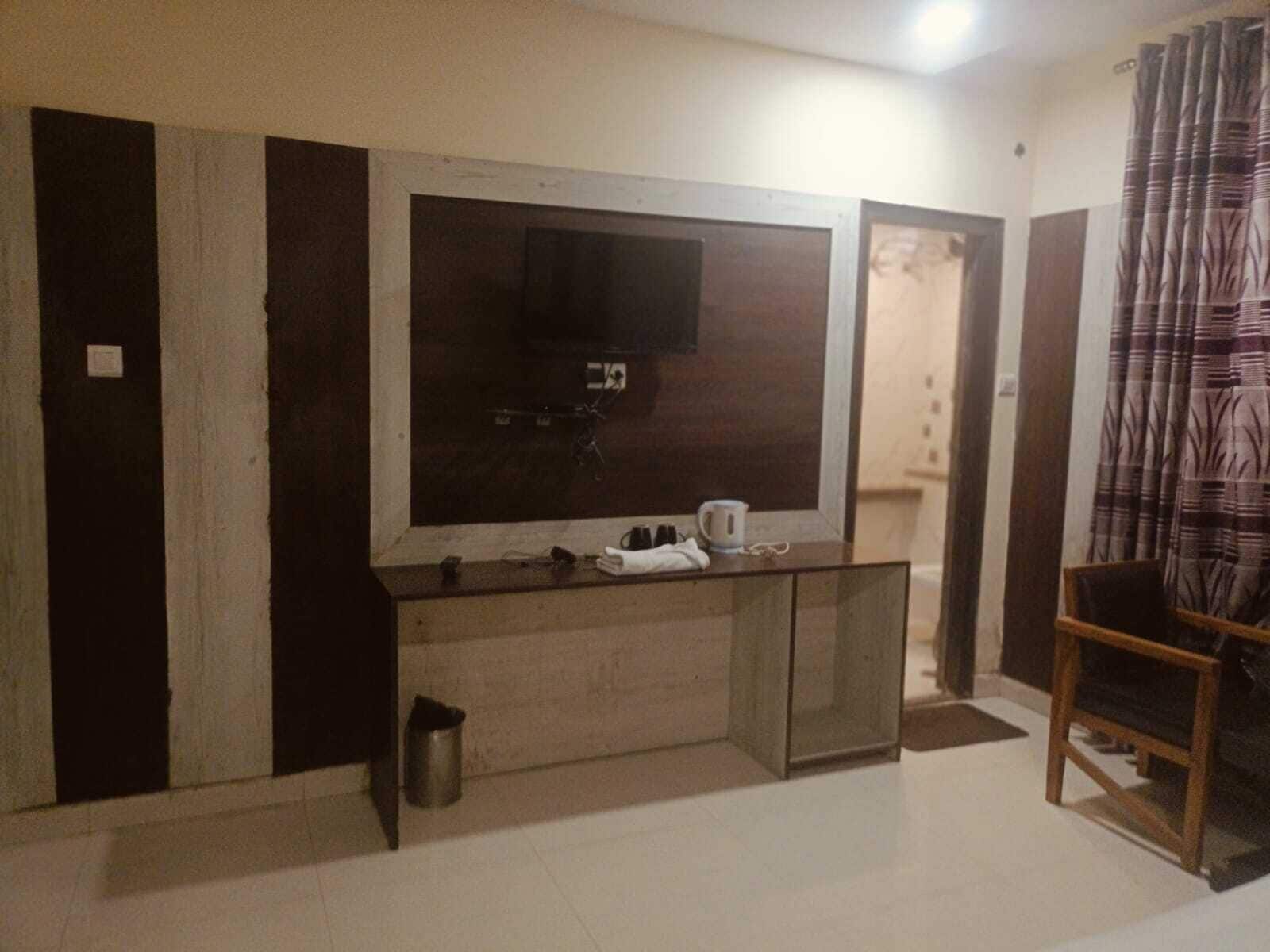 Executive Double Room | Free WiFi