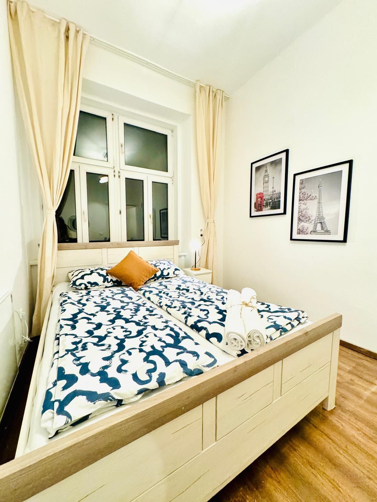 Apartemen Basic | Setrika/meja setrika