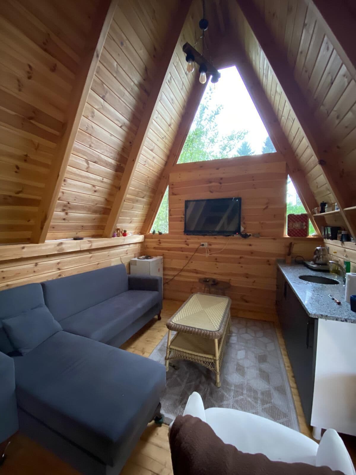 Bungalow Comfort, pemandangan gunung | Area keluarga | Smart TV 102-cm dengan saluran TV digital dan pemutar DVD