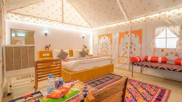 Tienda | Camas supletorias, wifi gratis, ropa de cama