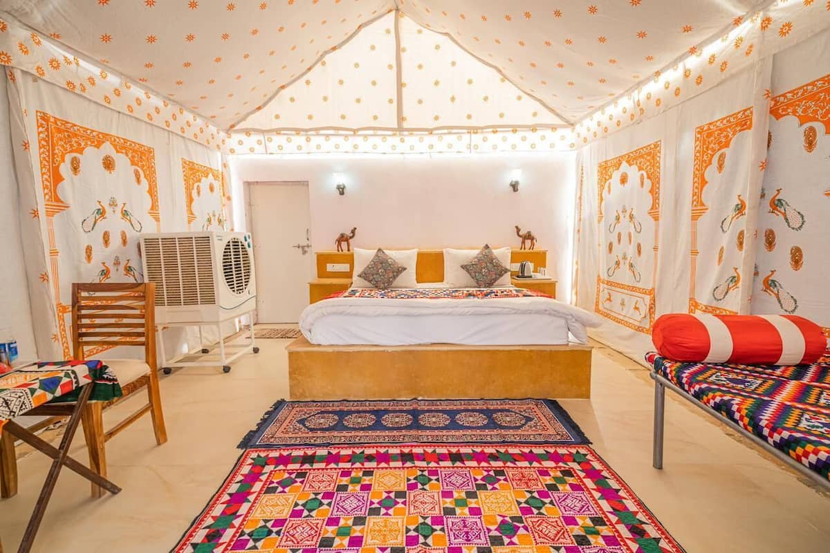 Tent | Rollaway beds, free WiFi, bed sheets