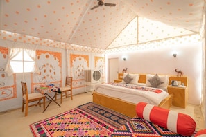 Tent | Rollaway beds, free WiFi, bed sheets - Sand World Desert Camp (Jaisalmer)