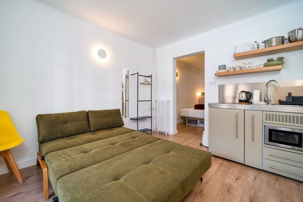 Habitación triple Confort, vista a la ciudad | Wifi gratis