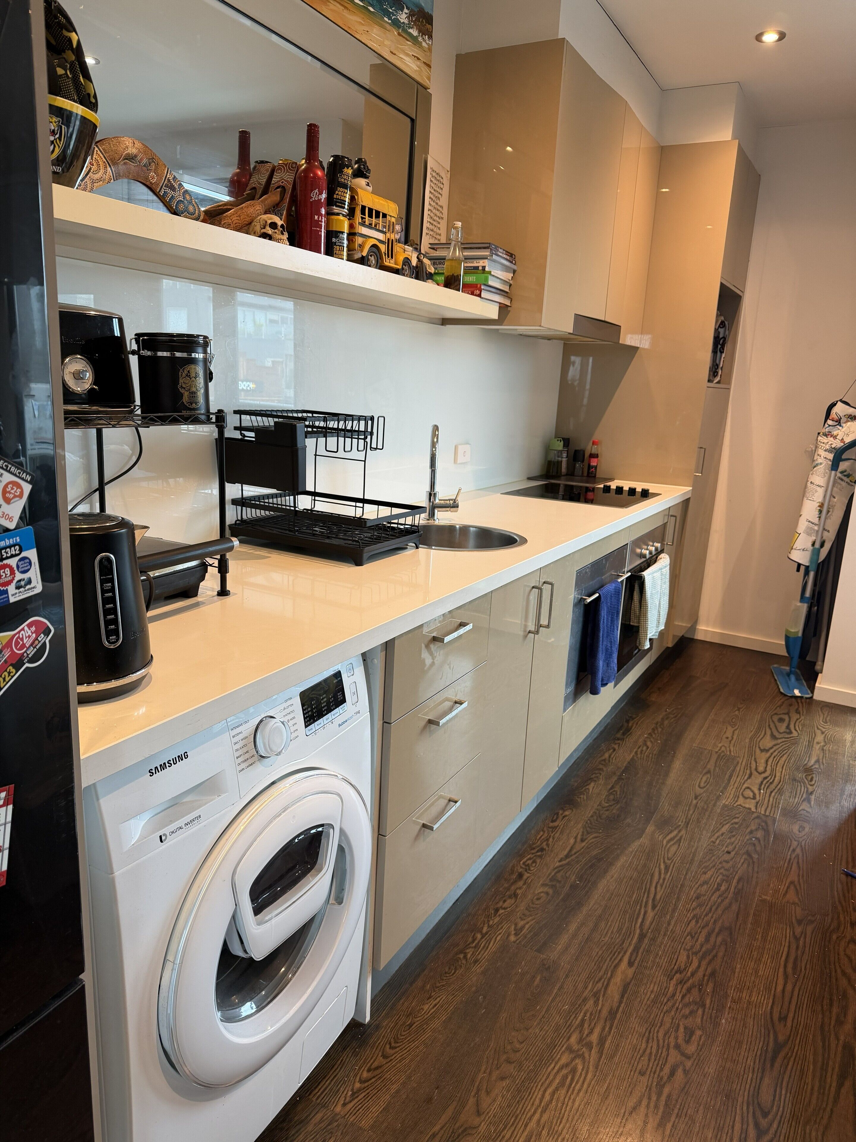 ميكروويف، فرن، موقد طهي مسطح، غسالة أطباق