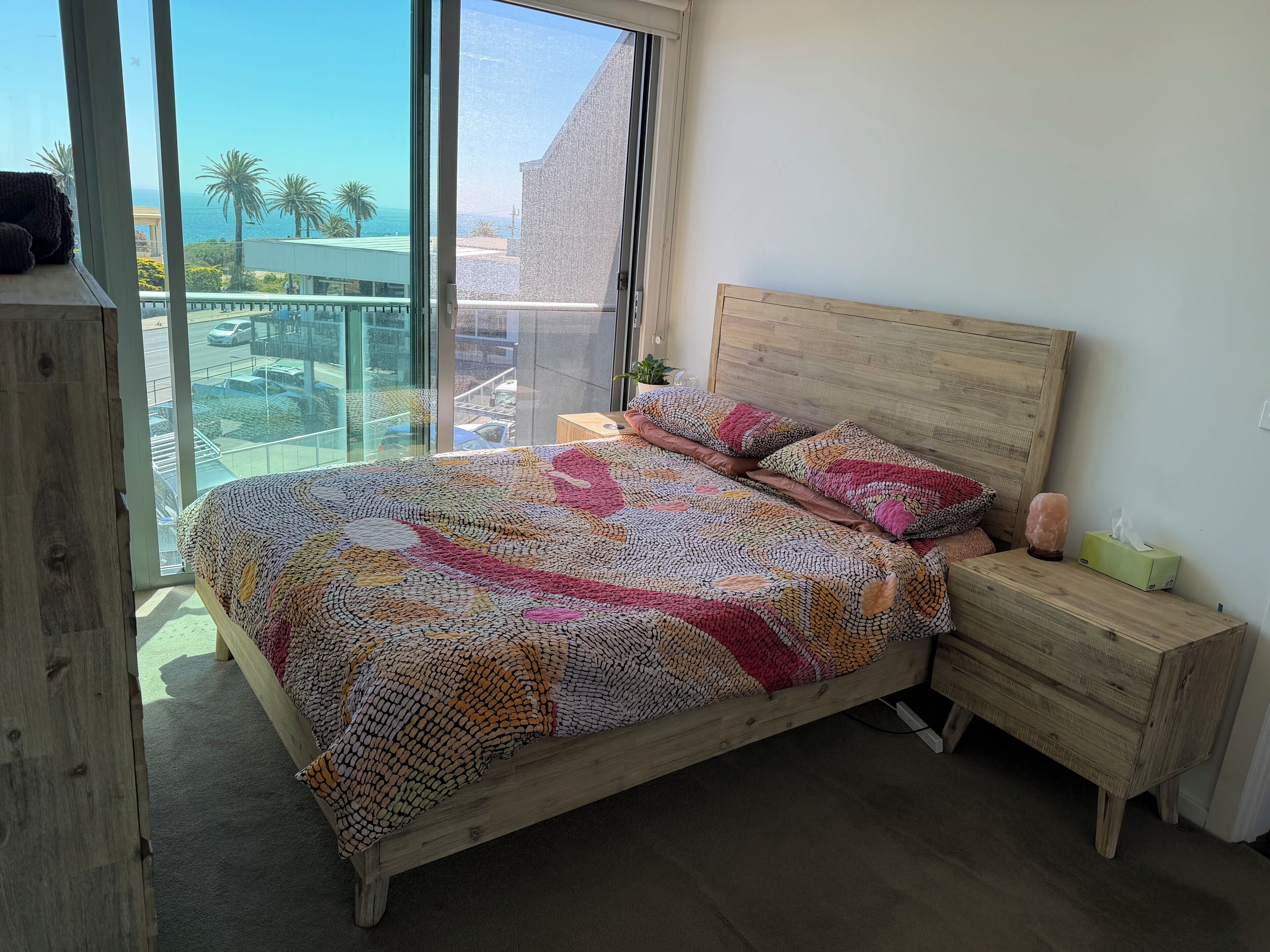 مكواة/لوح كي وواي فاي وملاءات أسرّة