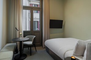 Estudio, vista a la ciudad | Insonorización, wifi gratis y ropa de cama 