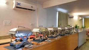 Restaurant - Hotel Mahal At Near By Airport  (New Delhi)
