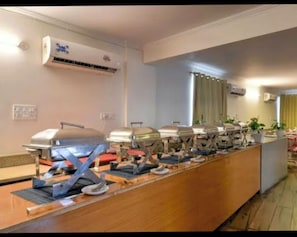Restaurant - Hotel Mahal At Near By Airport  (New Delhi)