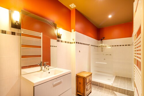 Charm and Elegance Apartment in Bourdeilles
