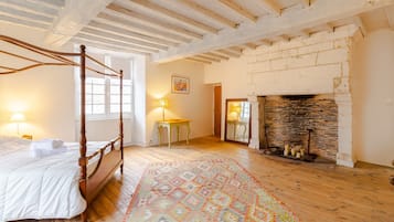 2 sovrum, strykjÀrn/strykbrÀda och sÀngklÀder