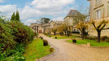 Enceinte de lâhĂ©bergement