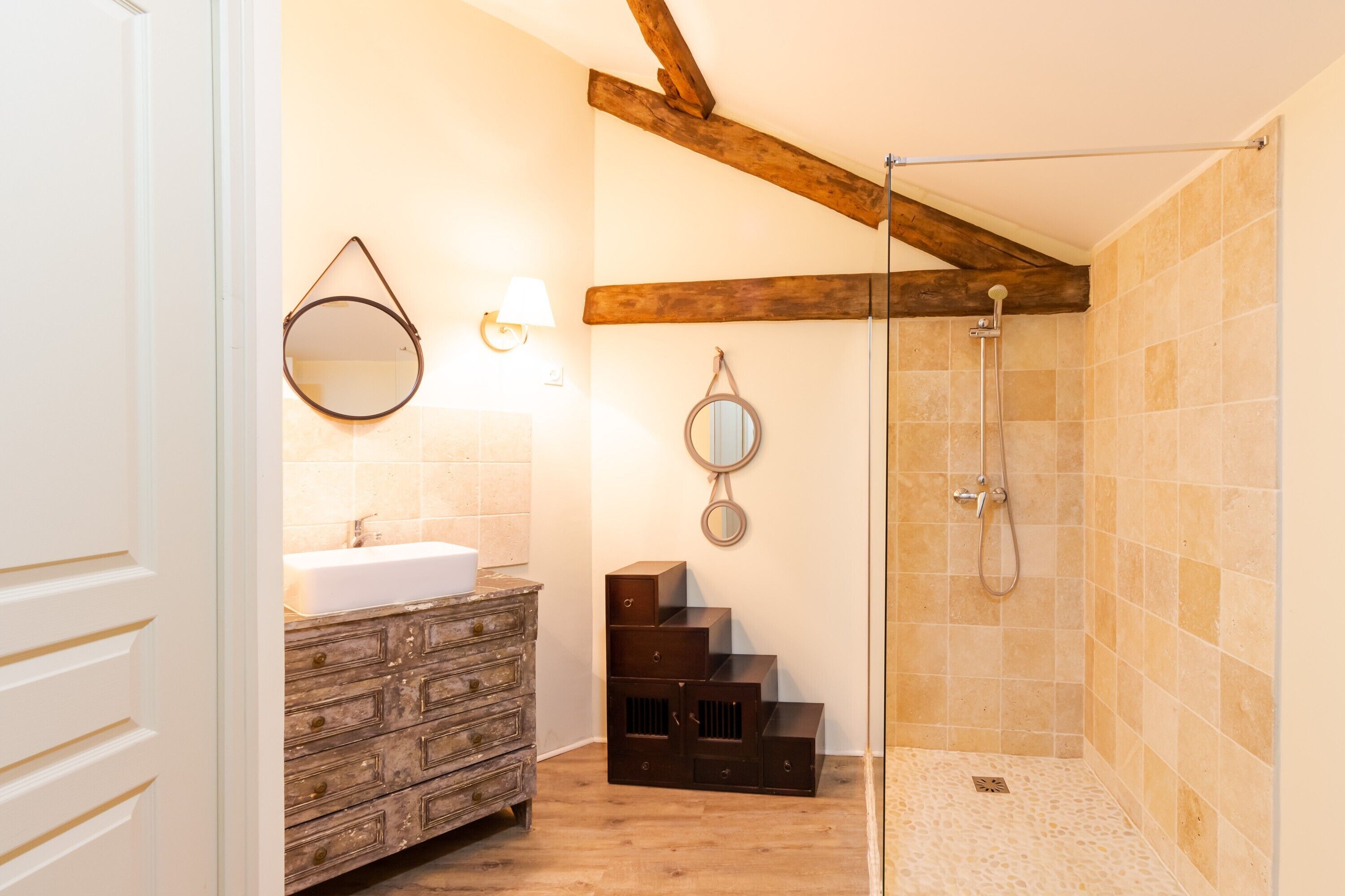 Shower, free toiletries, hair dryer, towels