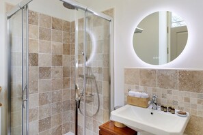 Shower, towels