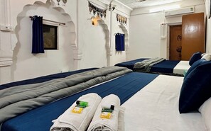Family Room | Premium bedding, in-room safe, soundproofing, free WiFi - Kota Kunj Heritage Pushkar (Pushkar)
