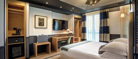 Luksussuite | Safe på rommet, skrivebord, skrivebord for bærbar PC og lydisolert