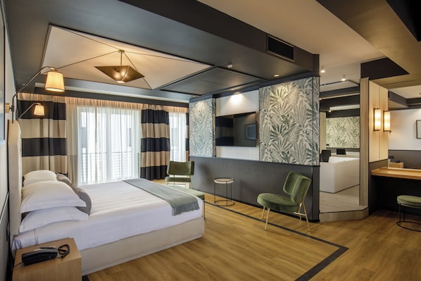 Presidential Suite | In-room safe, desk, laptop workspace, soundproofing - The Fourth Dimension by Domidea (Rome)