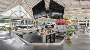 Bar (en la propiedad)