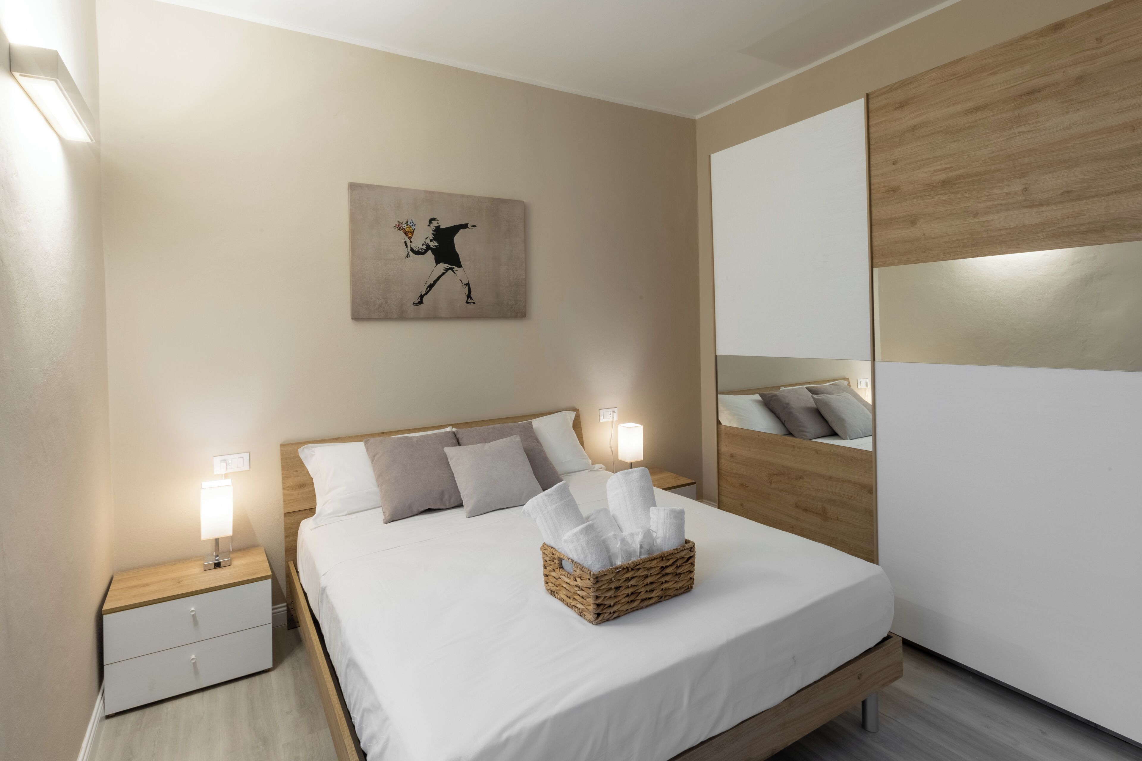 Tabla de planchar con plancha y wifi gratis 