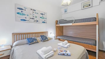 Family Apartment, Multiple Bedrooms (Mare Sorriso 900M From Sea) | 1 bedroom, iron/ironing board, free WiFi, bed sheets