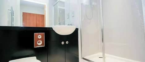 Estudio, 1 habitación, con acceso para personas discapacitadas, para fumadores | Baño