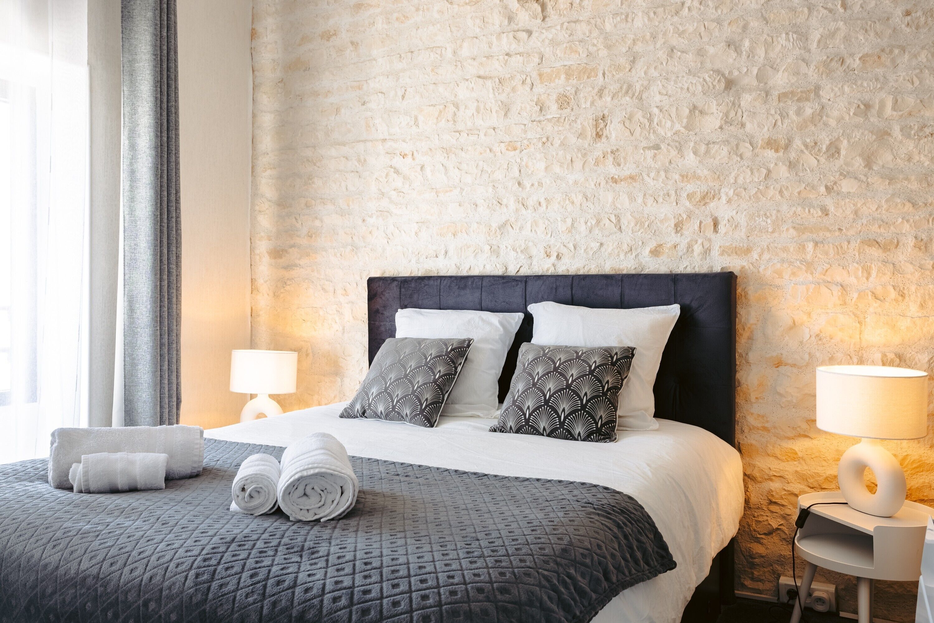 1 slaapkamer, een strijkplank/strijkijzer, wifi, beddengoed