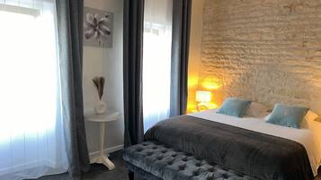 Fer et planche à repasser, Wi-Fi, draps fournis