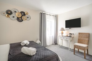 1 chambre, fer et planche à repasser, Wi-Fi, draps fournis
