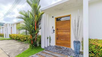 Fachada da propriedade