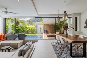 Interior - Great for Relaxing with Pool V259 (Thep Krasattri)
