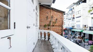 Dormitório compartilhado standard, vista para a cidade | Terraço/pátio