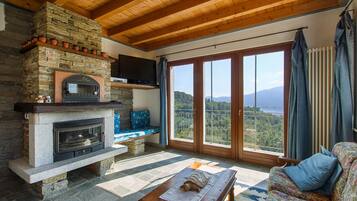 Biệt thự, 3 phòng ngủ, hồ bơi riêng, quang cảnh vườn | Phòng khách