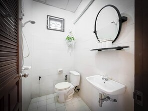 House | Bathroom - Silpasom ARTstay Suratthani (Phunphin)