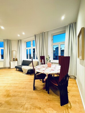 Apartamento básico | Ferros/tábuas de passar roupa
