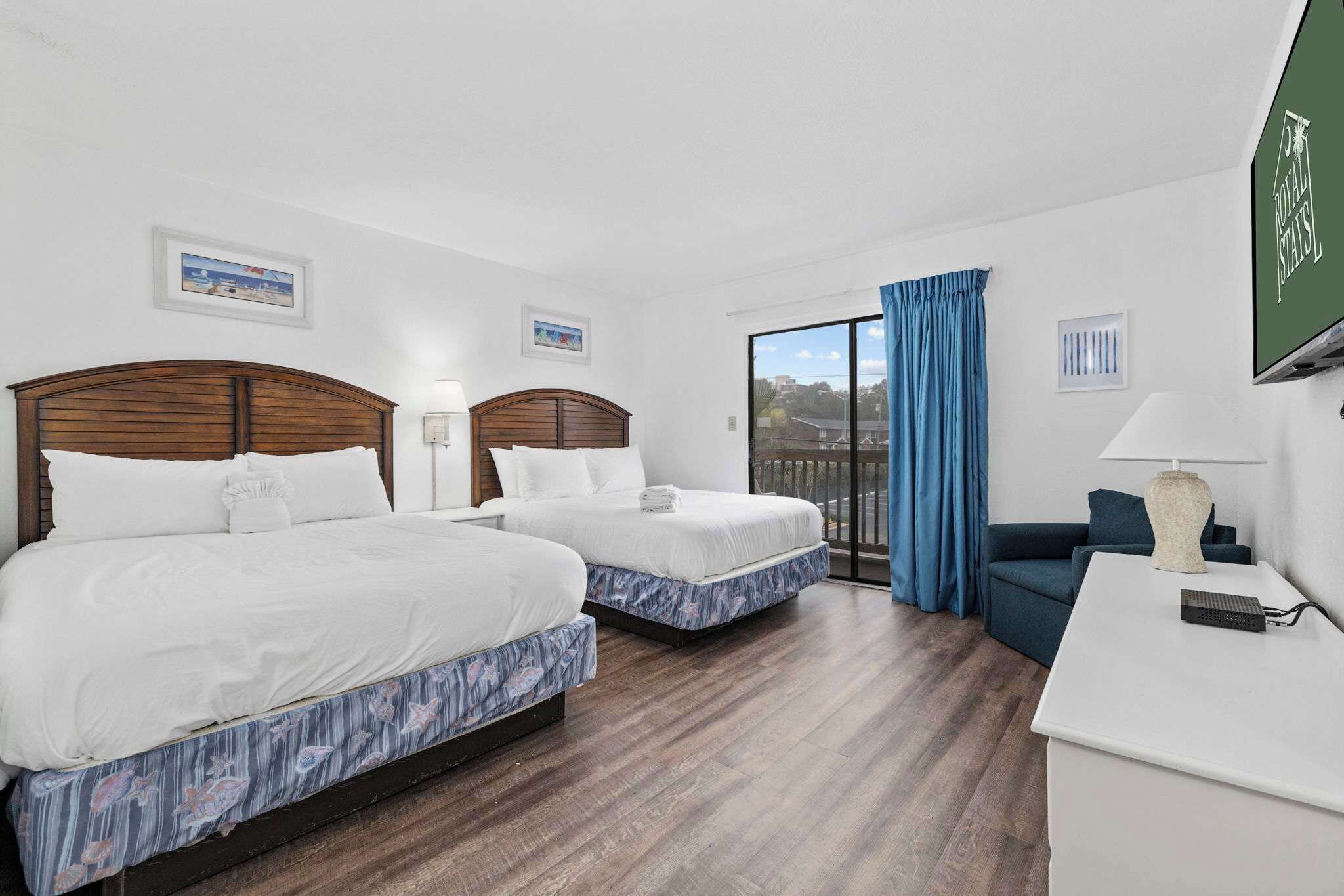 2 bedrooms, iron/ironing board, travel cot, WiFi