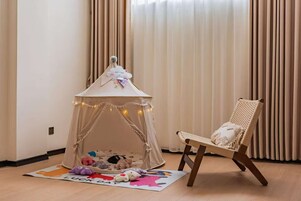 Deluxe-Vierbettzimmer, Gemischter Schlafsaal, Bergblick