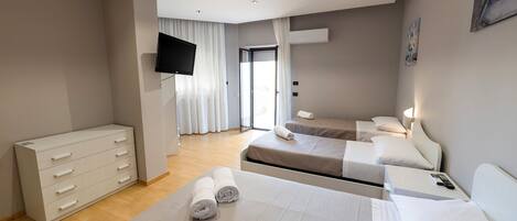 Appart'hôtel, balcon, vue ville