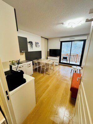 Interior - Cosy studio 4 people - Val d'Azur - Valberg (Guillaumes)